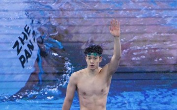 宝威体育app下载-中国游泳公开赛开战，奥运冠军潘展乐、张雨霏亮相